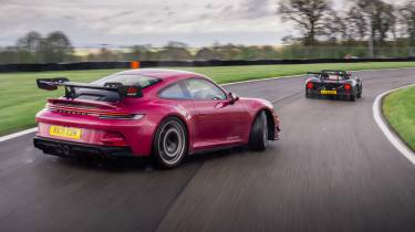 Porsche 911 GT3 Manthey Racing v Spartan